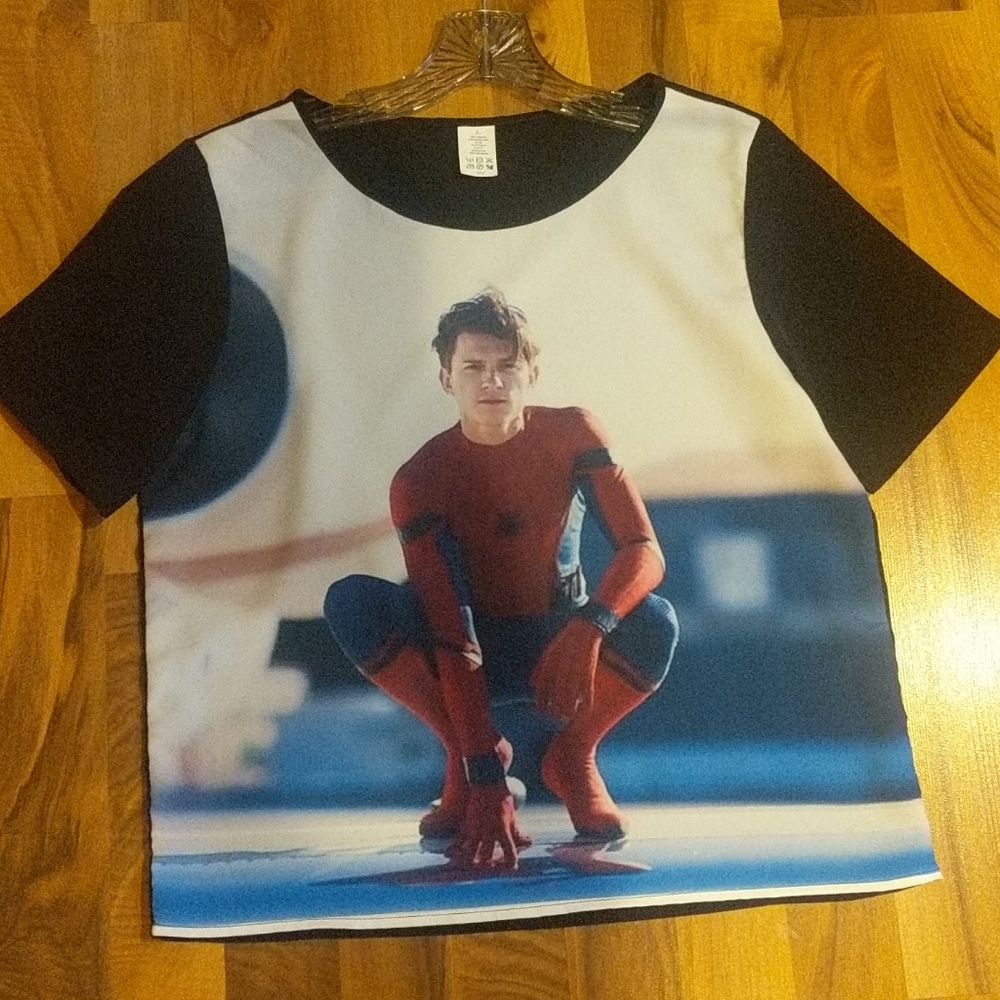 Spiderman Spider-man Tom Holland top NWOT
